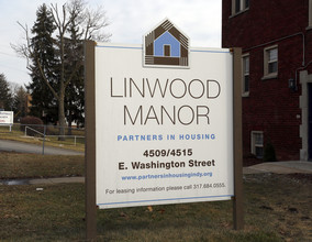 Linwood Manor in Indianapolis, IN - Foto de edificio - Building Photo