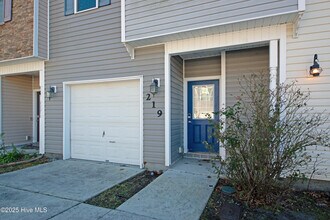 219 Caldwell Loop in Jacksonville, NC - Building Photo - Building Photo
