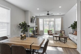 Beacon Ridge in Plymouth, MN - Building Photo - Building Photo