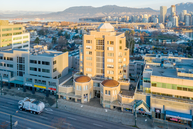 Pointe La Belle in Vancouver, BC - Building Photo - Building Photo