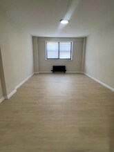 110 Washington St in East Orange, NJ - Foto de edificio - Building Photo