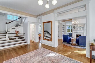 602 E Victory Dr in Savannah, GA - Foto de edificio - Building Photo