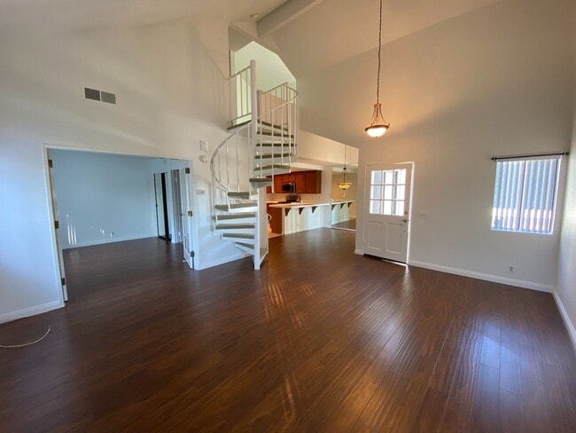 property at 70 Coventry Ln