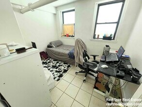 1254 Commonwealth Ave in Boston, MA - Foto de edificio - Building Photo