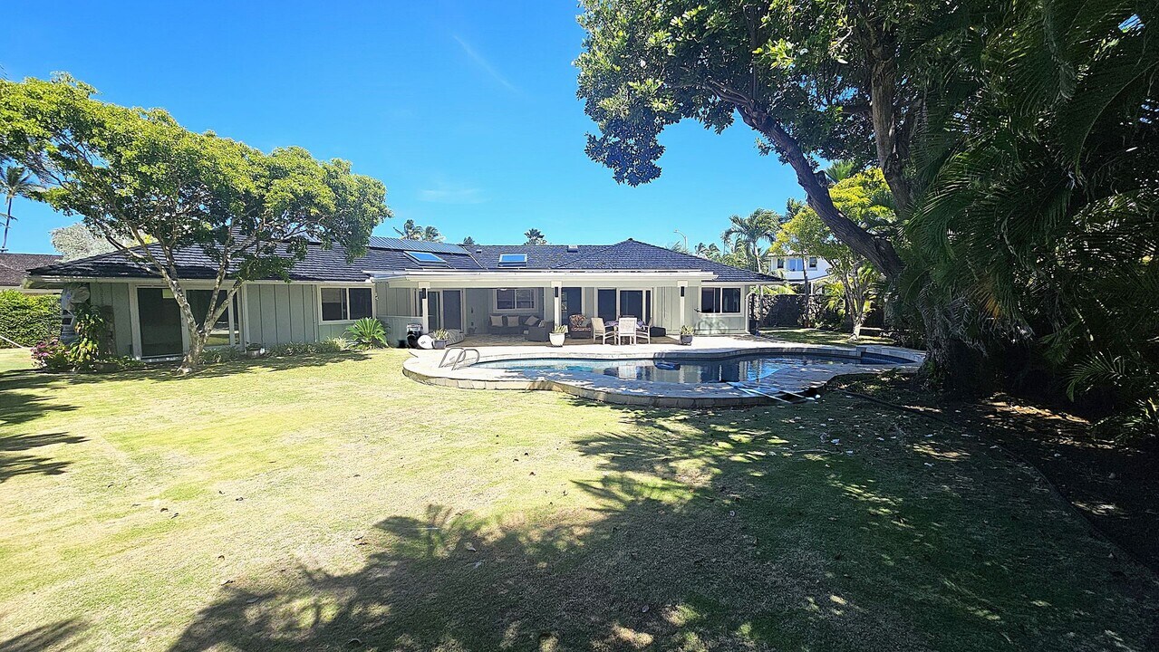 152 Kailuana Loop in Kailua, HI - Building Photo