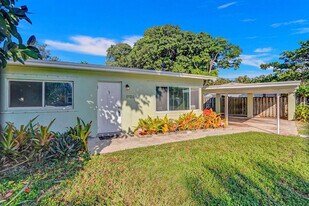 1129 NW 7th Terrace in Fort Lauderdale, FL - Building Photo