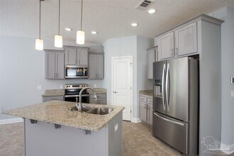 405 N Coyle St in Pensacola, FL - Foto de edificio - Building Photo