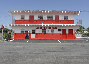 The Aderly Rooming House in Pompano Beach, FL - Building Photo - Building Photo