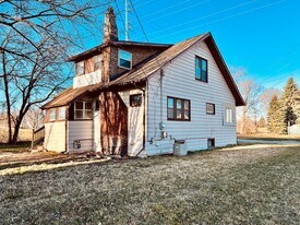 604 Burton Ave in Waterloo, IA - Building Photo