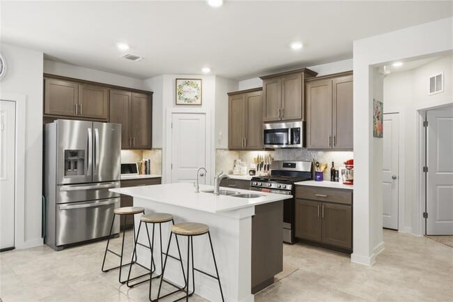 514 Clearlake Dr in Hutto, TX - Building Photo - Building Photo