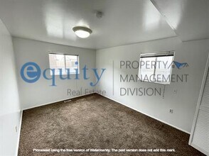 549 Stringham Ave in Salt Lake City, UT - Building Photo - Building Photo
