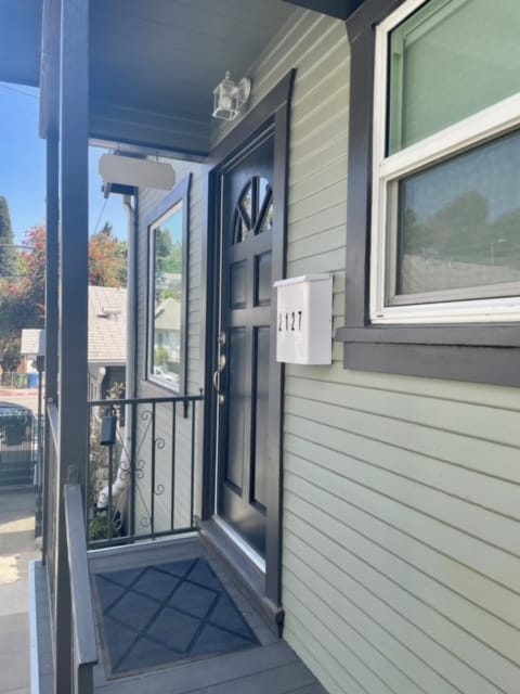 property at 2127 Glendale Blvd