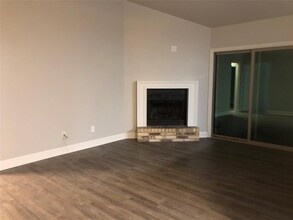 3218 2nd St in Brookshire, TX - Building Photo - Building Photo