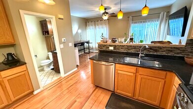 3359 Blue Ridge Dr in Carpentersville, IL - Building Photo - Building Photo