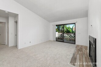 9458 Twin Trails Dr in San Diego, CA - Building Photo - Building Photo