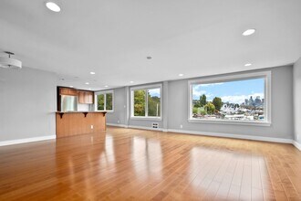 2301 Fairview Ave E in Seattle, WA - Building Photo - Building Photo