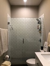 1838 W Grand Ave in Chicago, IL - Building Photo - Building Photo