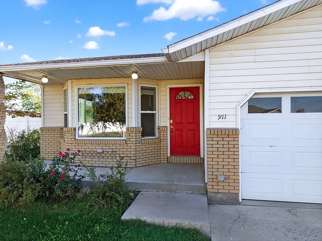 911 Sawtooth St in Pocatello, ID - Building Photo - Building Photo