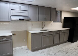 15 Bleecker St, Unit First Floor in Jersey City, NJ - Foto de edificio - Building Photo