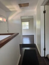 7211 W Brentwood Ave, Unit 7213 - Upper in Milwaukee, WI - Foto de edificio - Building Photo