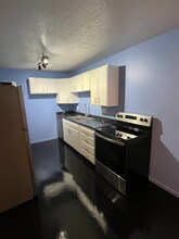 910 N Catherine St, Unit 1 in Salt Lake City, UT - Building Photo - Building Photo