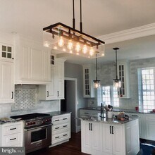 74 Waterloo St in Warrenton, VA - Building Photo - Building Photo