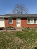 1148 Richfield Ln, Unit 1 in Avon, IN - Building Photo