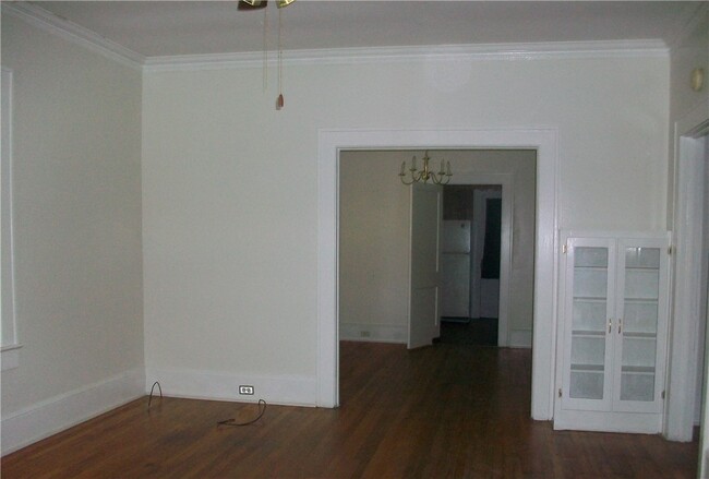 property at 304 W N 2nd St