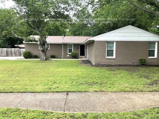 property at 3820 Norton Dr