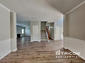 165 Fred Bishop Dr in Canton, GA - Building Photo - Building Photo
