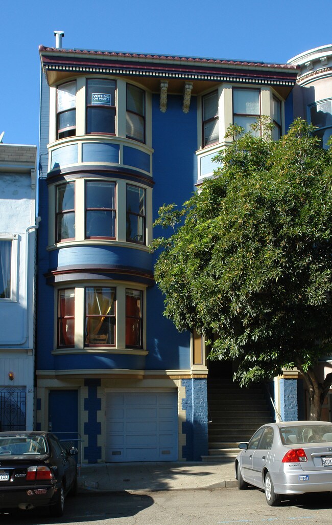 60-62 Sanchez St in San Francisco, CA - Foto de edificio - Building Photo