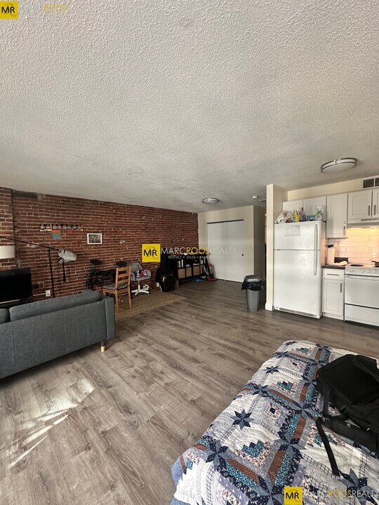 1088 Boylston St in Boston, MA - Building Photo