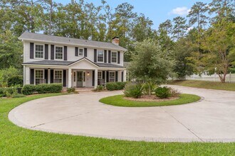 2003 Ellicott Dr in Tallahassee, FL - Building Photo - Building Photo