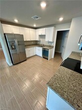 2330 Hoople St, Unit 702 in Ft. Myers, FL - Building Photo - Building Photo