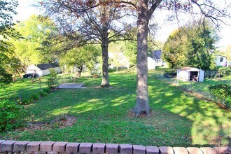 221 Henderson St in Jackson, MO - Building Photo - Building Photo