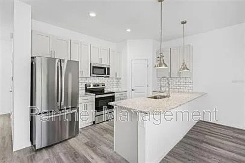5205 30th St SW in Lehigh Acres, FL - Building Photo