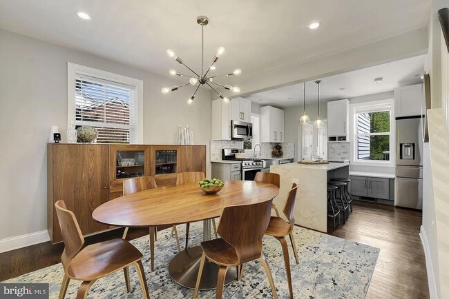 property at 4419 19th Pl NE