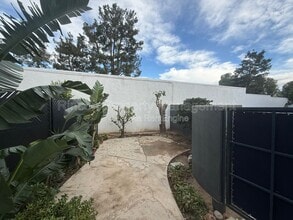 1231 Tivoli Ln in Simi Valley, CA - Building Photo - Building Photo