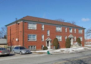 10-12 Dwight Ave in Toronto, ON - Building Photo