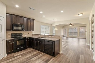 10525 Turning Leaf Trail in Fort Worth, TX - Building Photo - Building Photo