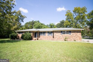217 Allenwood Dr in Statesboro, GA - Building Photo