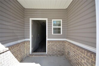 4722 Beacon Ridge Ln in Flowery Branch, GA - Building Photo - Building Photo