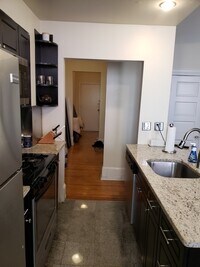 2008 Chestnut St, Unit 2F photo'