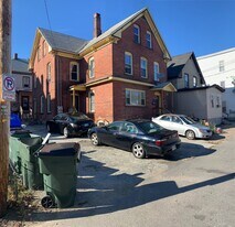 15 Wheelock St, Unit C in Manchester, NH - Building Photo