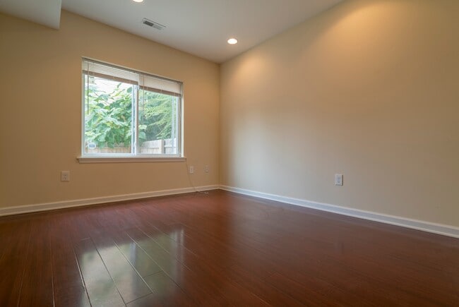 1833 N 19th St in Philadelphia, PA - Building Photo - Building Photo
