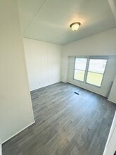 226 Blanco Dr in Youngsville, LA - Building Photo - Building Photo