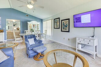 11651 Pointe Cir in Ft. Myers, FL - Building Photo - Building Photo