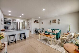 11594 1st Ave, Unit 2 in Punta Gorda, FL - Foto de edificio - Building Photo