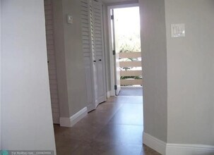 3218 NW 103rd Terrace in Coral Springs, FL - Building Photo - Building Photo