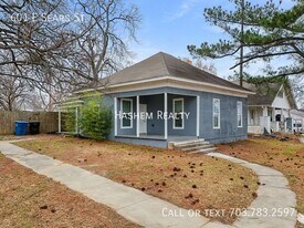 601 E Sears St in Denison, TX - Building Photo